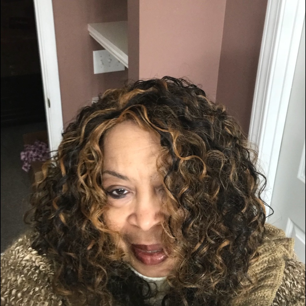 Meet your Posher, Jocelyn
